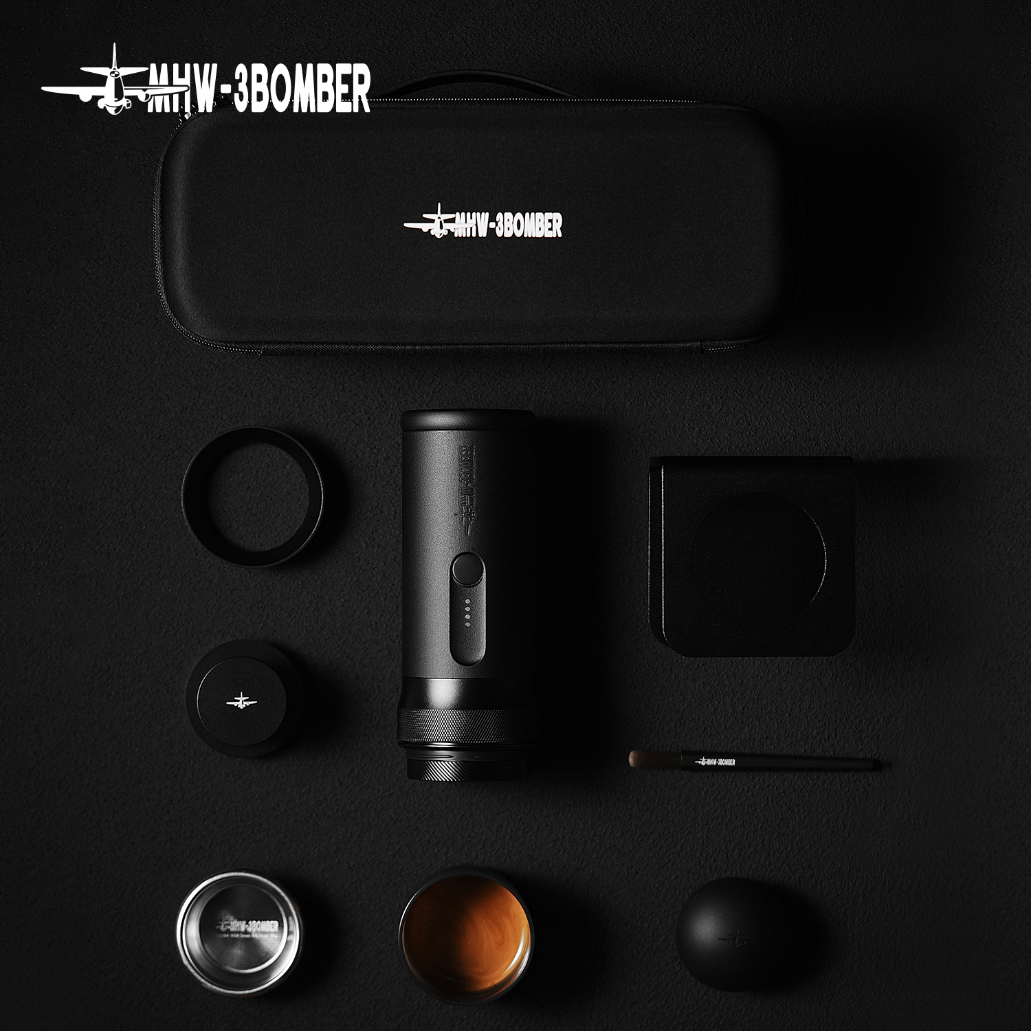MHW-3BOMBER X-press58 Espresso - Travel Accessories Electronics のレビューと価格