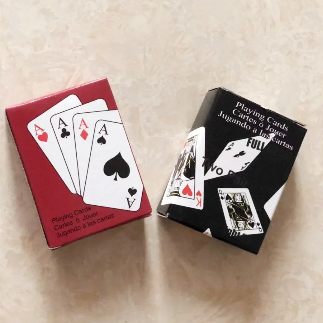 1 piece Mini Cute Poker Cards  - Travel Accessories For 4 Year Old のレビューと価格