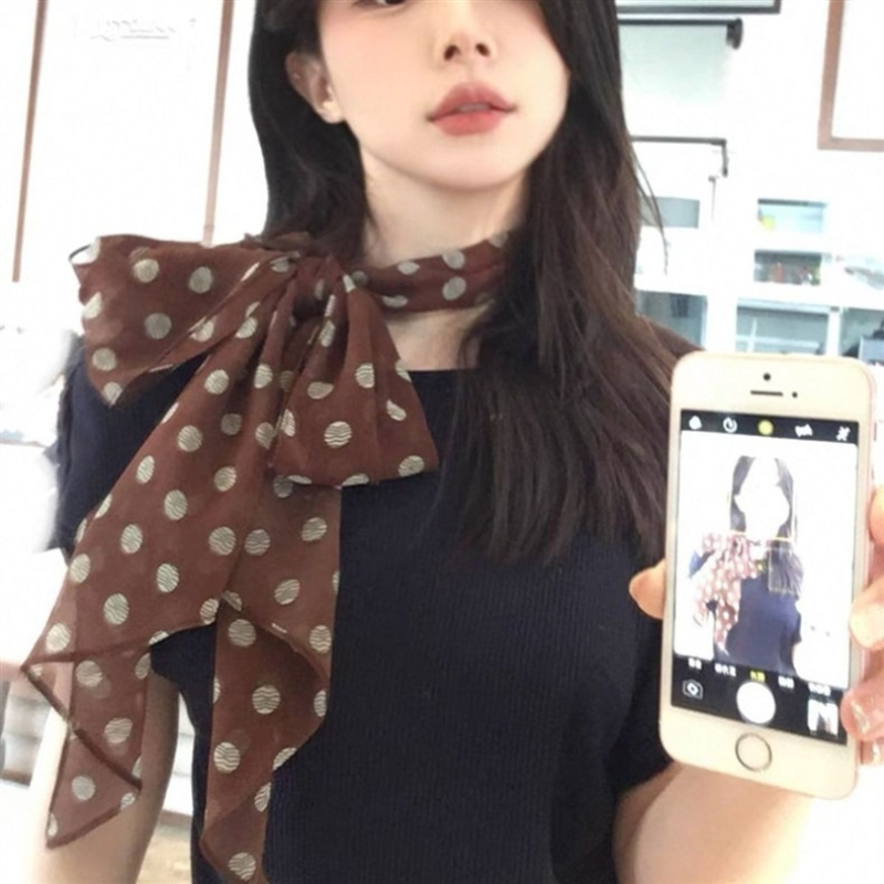 Women Brown Polka Dot Printed  - Travel Accessories Neck のレビューと価格