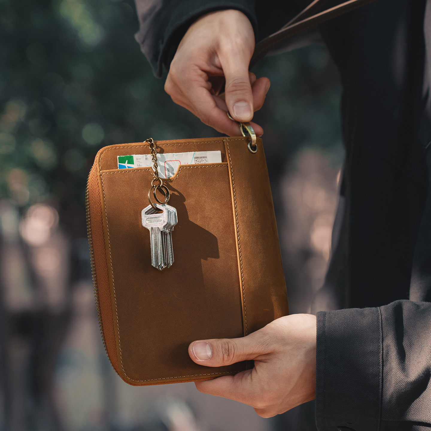 Men's Leather Passport Holders - Travel Accessories Neck のレビューと価格