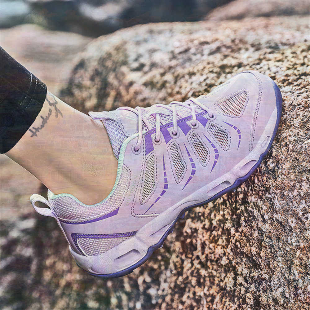 Sumer Round Tip Silver Sneaker - Travel Accessories Gifts For Men のレビューと価格