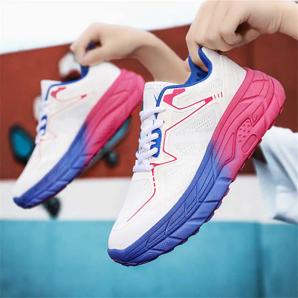 Does Not Slip Size 37 Shoes Si - Travel Accessories Gift Basket のレビューと価格