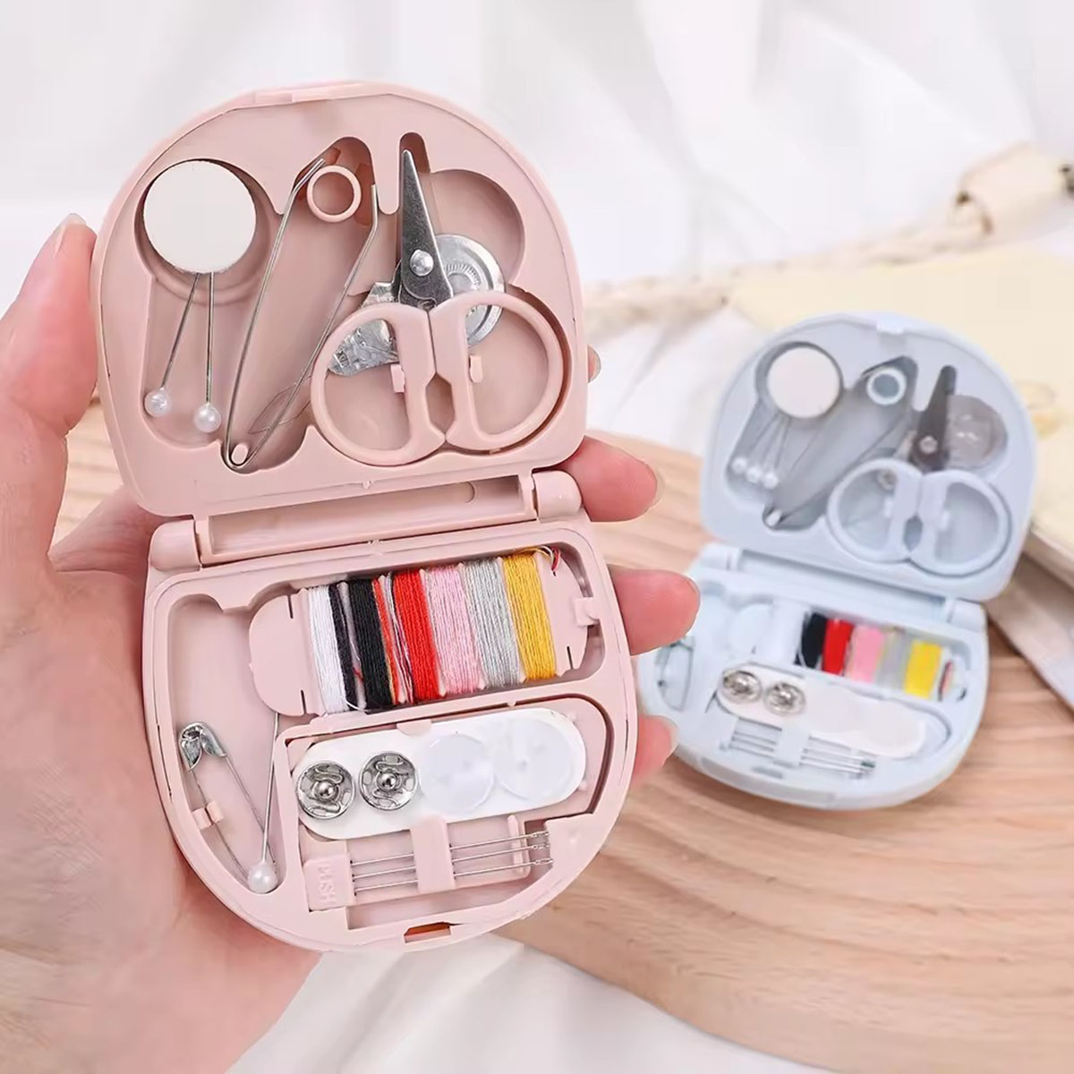 Mini Manual Sewing Machine Kit - Travel Accessories To Sew のレビューと価格